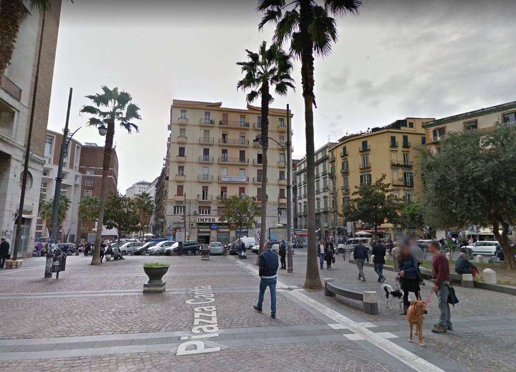 Toledostop Napoli Eksteriør billede The square